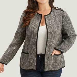 Sz 18/20 BLOOMCHIC Black White Tweed Black Trimmed Collarless Pocket Jacket